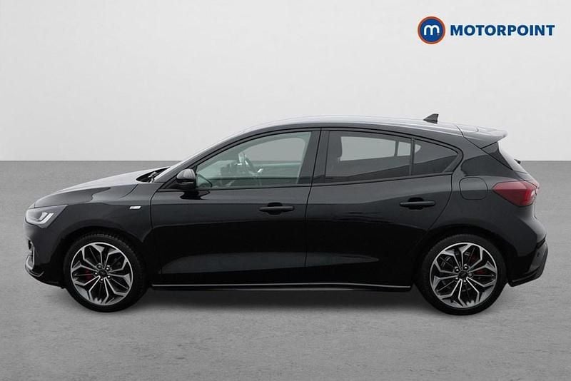 Used Ford Focus ST-Line 155 HP (114 kW) 2022 Black Hatchback