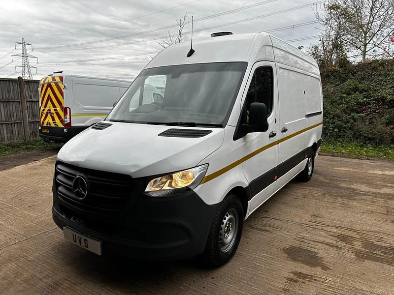 Used Mercedes Sprinter 161 HP (118 kW) 2019 White Van