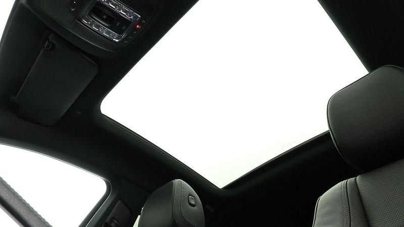 Image 2/4
