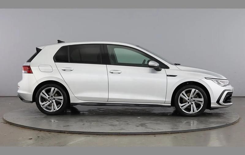 Used VW Golf VIII R-line 147 HP (108 kW) 2023 Silver Hatchback