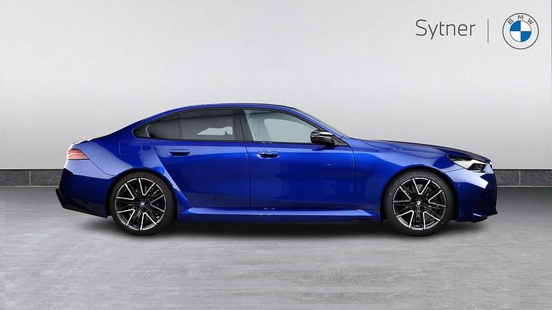Used BMW M5 Comfort Edition 717 HP (527 kW) 2025 Blue