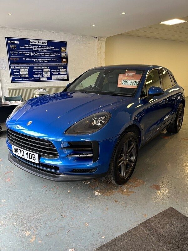 Blue Used 2020 Porsche Macan SUV | £38,995 (Fair price) - Image 1/2