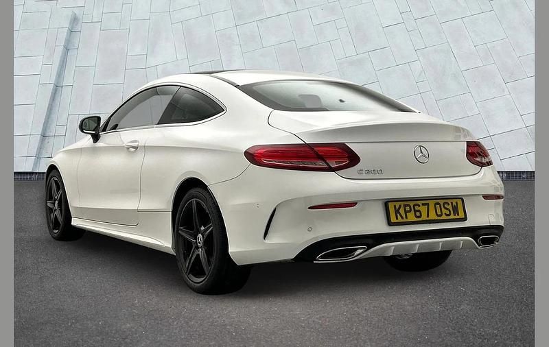 Used Mercedes C200 AMG line 180 HP (132 kW) 2017 White Coupe