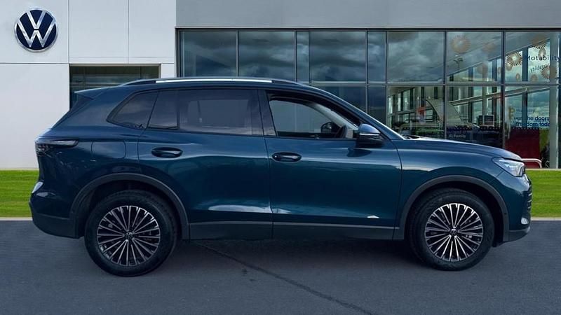 Used VW Tiguan Match 204 HP (150 kW) 2025 Nightshade blue SUV