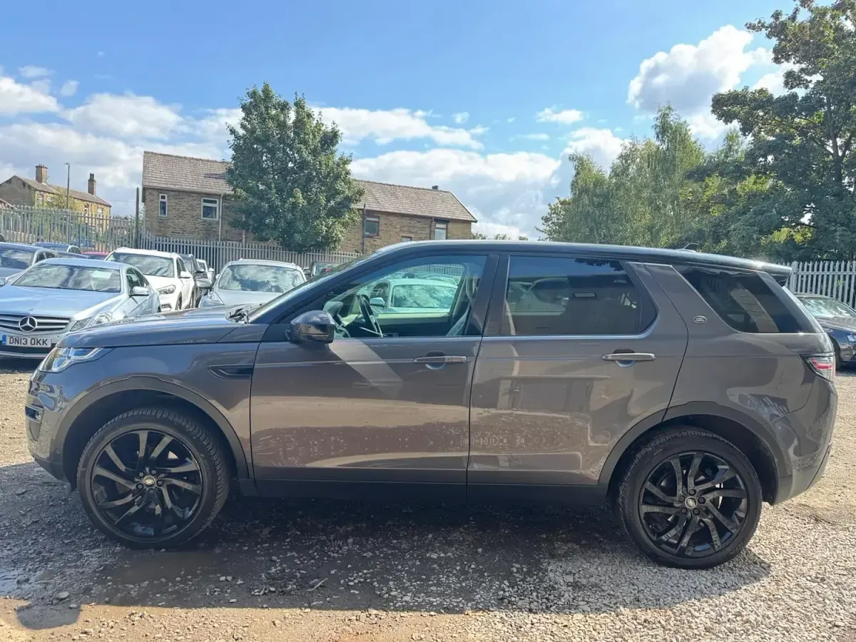 Used Land Rover Discovery Sport HSE 177 HP (130 kW) 2016 Grey SUV