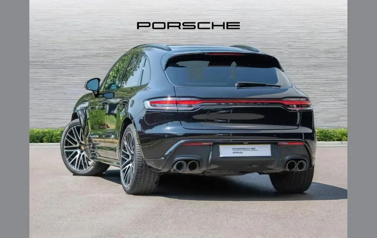 Used Porsche Macan 265 HP (194 kW) 2023 Black SUV