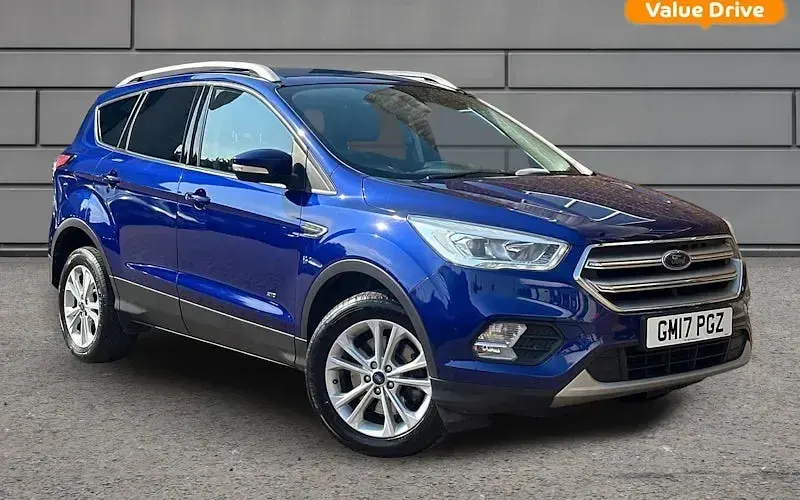 Usado Ford Kuga Titanium 179 HP (131 kW) 2017 SUV