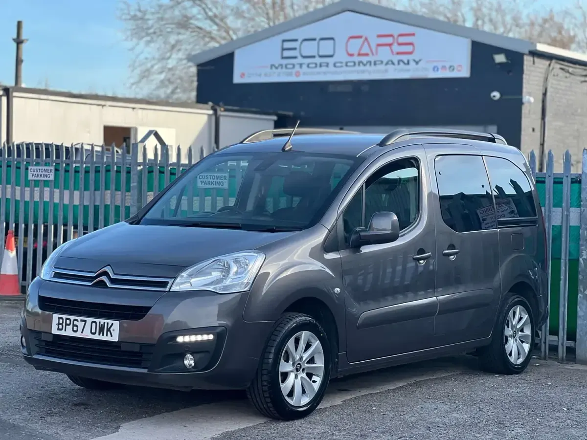 Used Citroën Berlingo Flair 110 HP (80 kW) 2018 Grey MPV