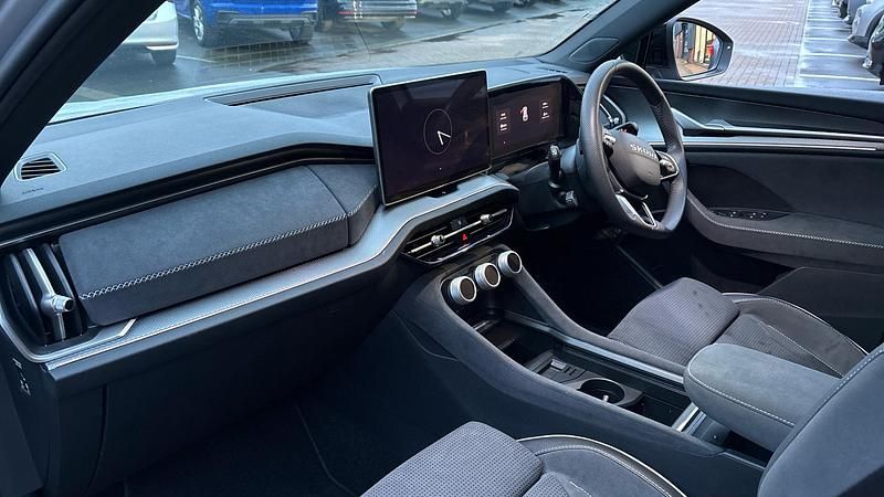 Used Skoda Kodiaq SportLine 204 HP (150 kW) 2025 Silver SUV