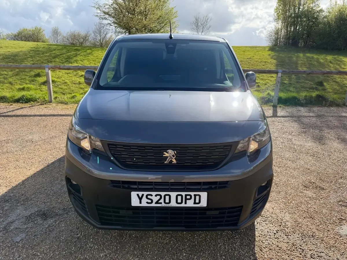 Used Peugeot Partner S 2020 Grey MPV