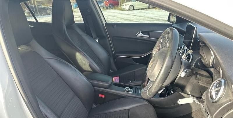 Used Mercedes GLA200 AMG line 2015 Cirrus white SUV