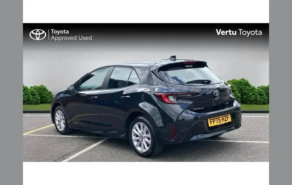 Used Toyota Corolla 196 HP (144 kW) 2025 Black Hatchback