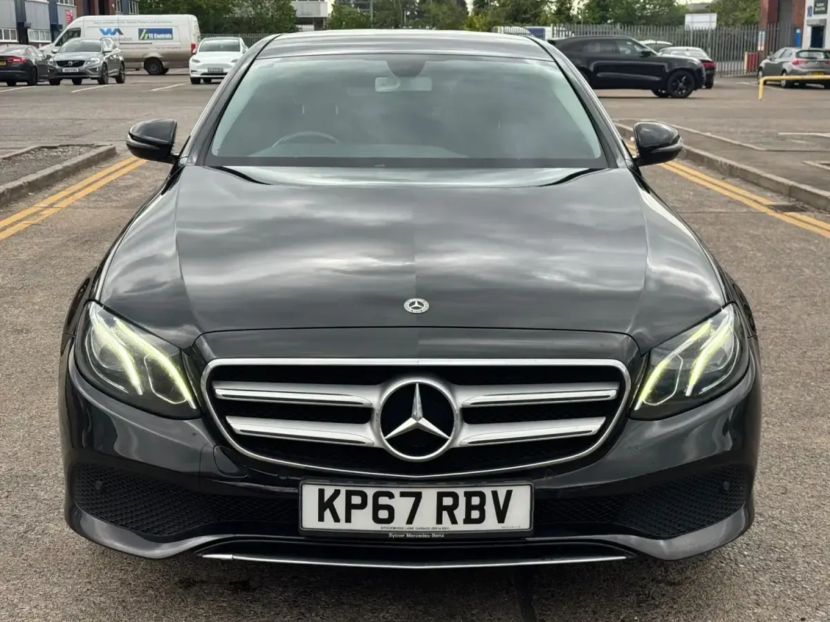 Usado Mercedes E200 SE 2017 Preto Sedan
