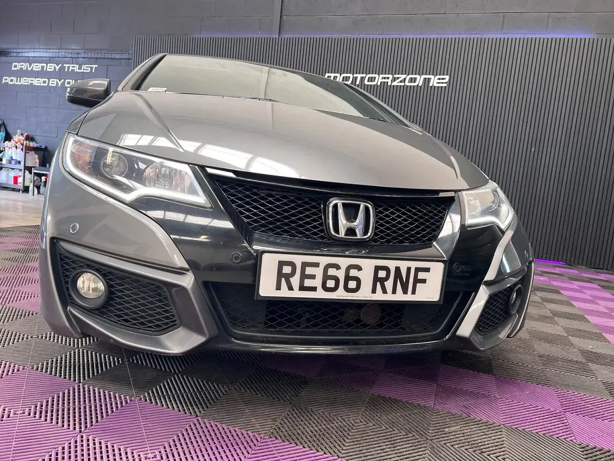 Used Honda Civic Sport 100 HP (73 kW) 2016 Silver Hatchback