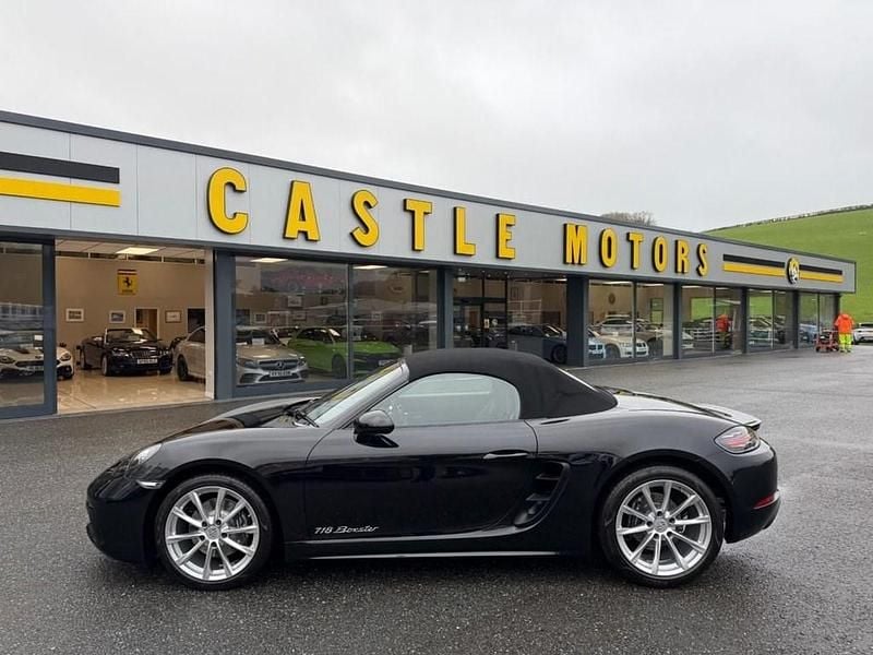 Used Porsche Boxster 300 HP (220 kW) 2018 Black Cabriolet