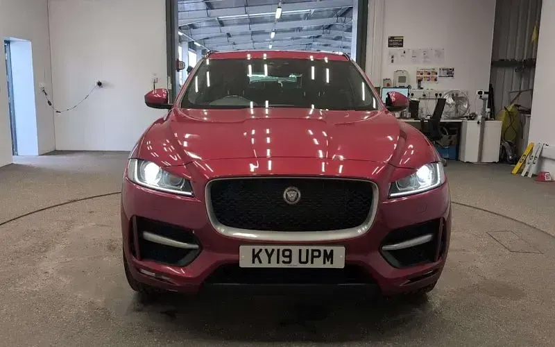 Used Jaguar F-Pace R-Sport 180 HP (132 kW) 2019 Red SUV