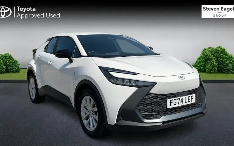 Used Toyota C-HR 140 HP (102 kW) 2024 SUV