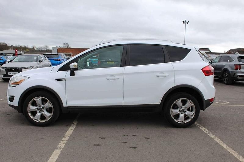 Used Ford Kuga Zetec 136 HP (100 kW) 2009 White SUV