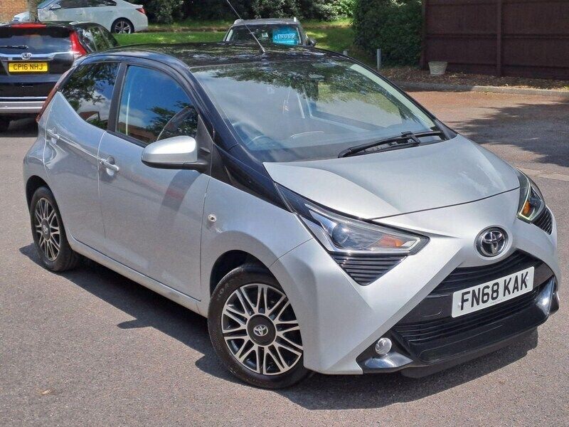 Silver Used 2018 Toyota Aygo X-clusiv Hatchback | £9,699 (A bit pricey) - Image 1/4