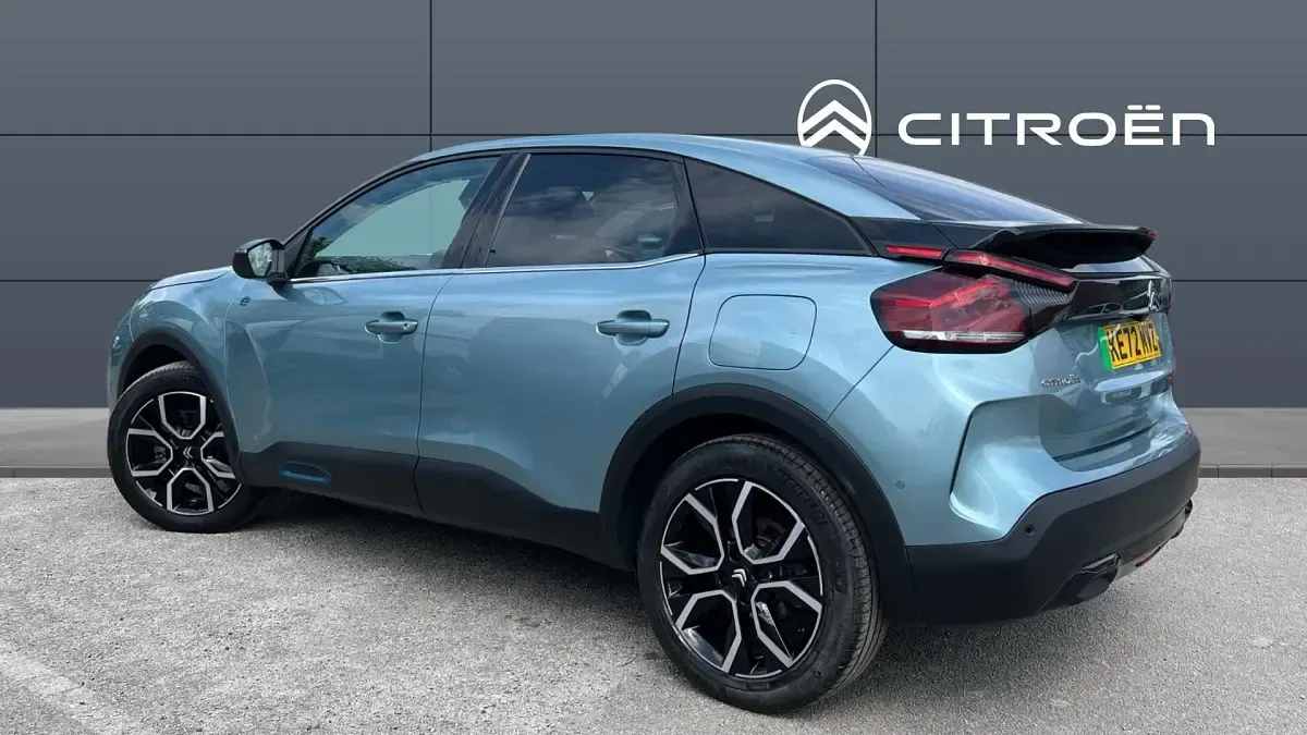 Usado Citroën e-C4 Shine 100 kW (136 HP) 2023 Azul Citadino