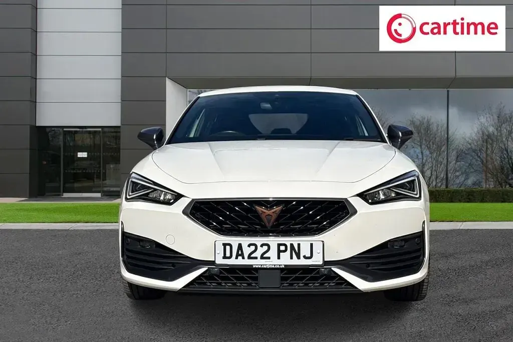 Used Cupra Leon VZ1 310 HP (228 kW) 2022 White Hatchback