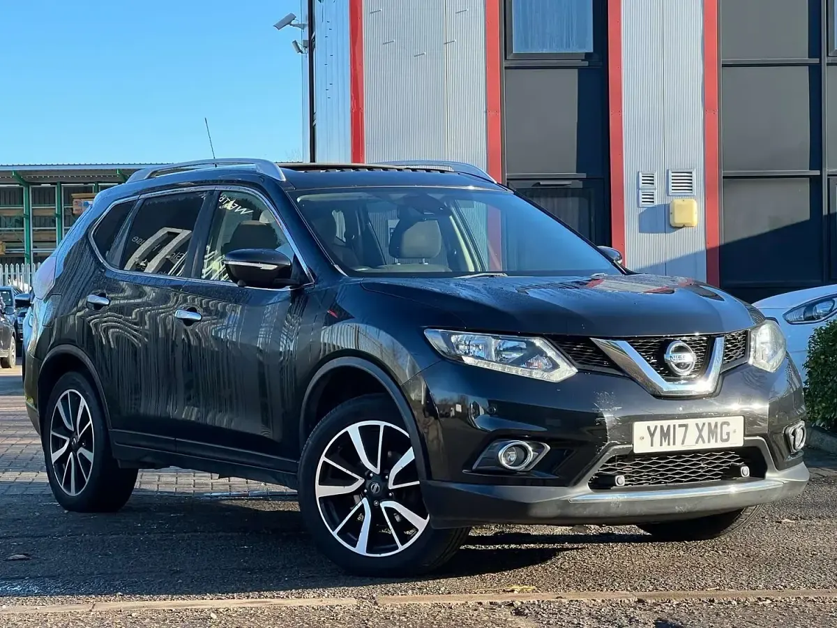 Used Nissan X-Trail N-Vision 130 HP (95 kW) 2017 Black SUV