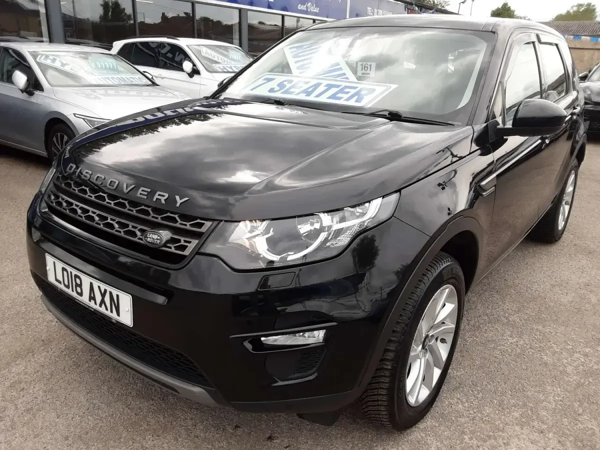 Second-hand Land Rover Discovery Sport SE 180 CP (132 kW) 2018 Negru SUV