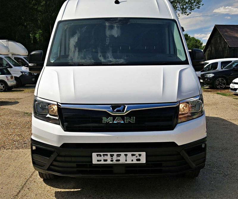 White Used 2020 VW Crafter Van | £11,495 (Fair price) - Image 1/1