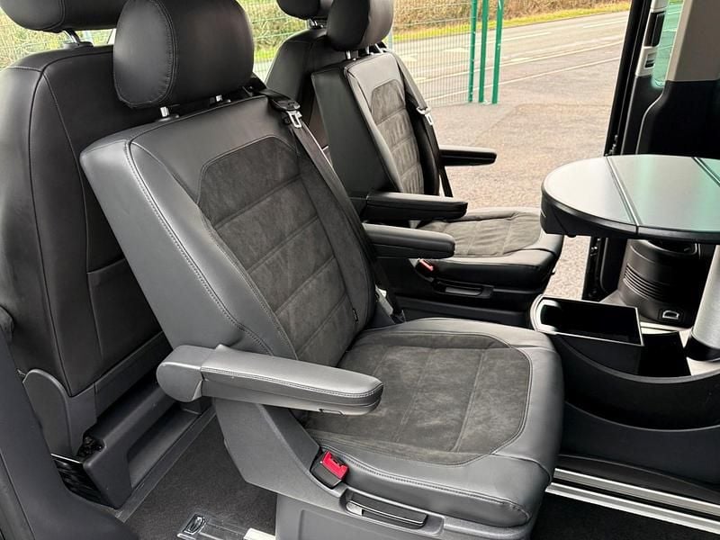 Used VW Caravelle Executive 2019 Black MPV