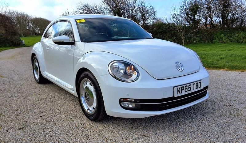Used VW Beetle Design 150 HP (110 kW) 2015 White Hatchback