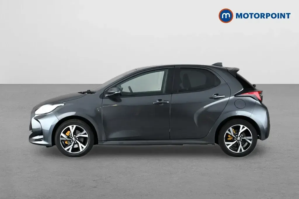 Used Toyota Yaris Design 91 HP (66 kW) 2024 Grey Hatchback
