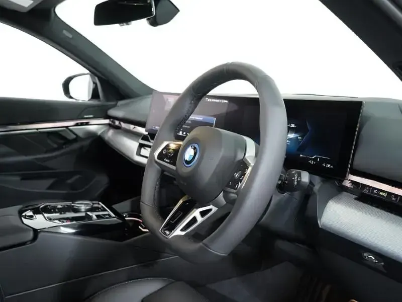 Used BMW i5 M Sport 250 kW (340 HP) 2025 Grey Sedan