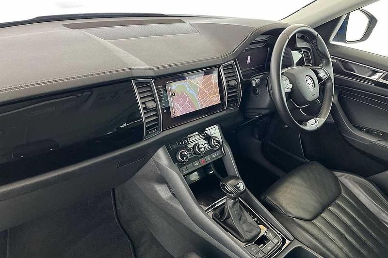 Used Skoda Kodiaq LAURIN & KLEMENT 200 HP (147 kW) 2022 Blue SUV