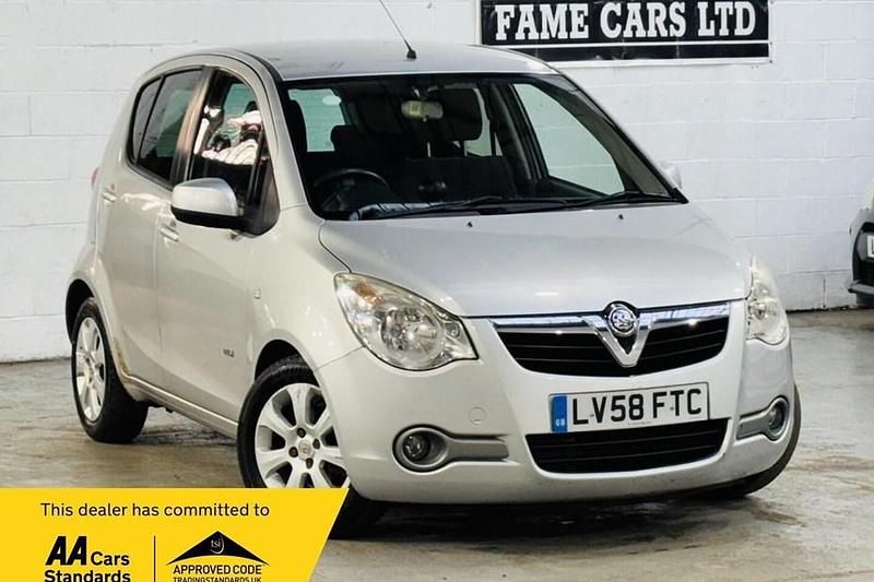 Second-hand Vauxhall Agila Design Edition 80 CP (58 kW) 2008 Argintiu Monovolum