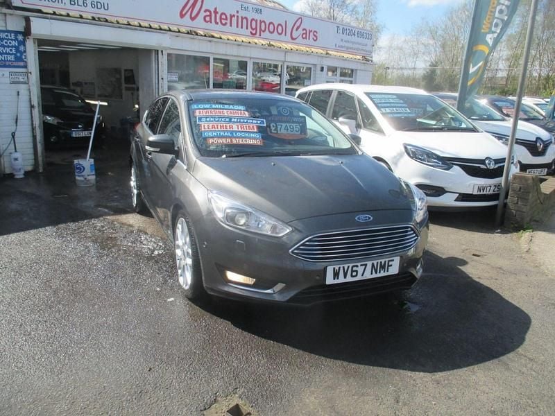 Used Ford Focus Titanium X 125 HP (91 kW) 2017 Grey Hatchback