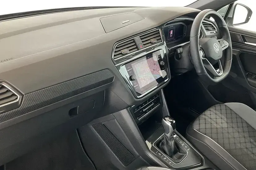 Used VW Tiguan R-line Edition 150 HP (110 kW) 2024 Silver SUV