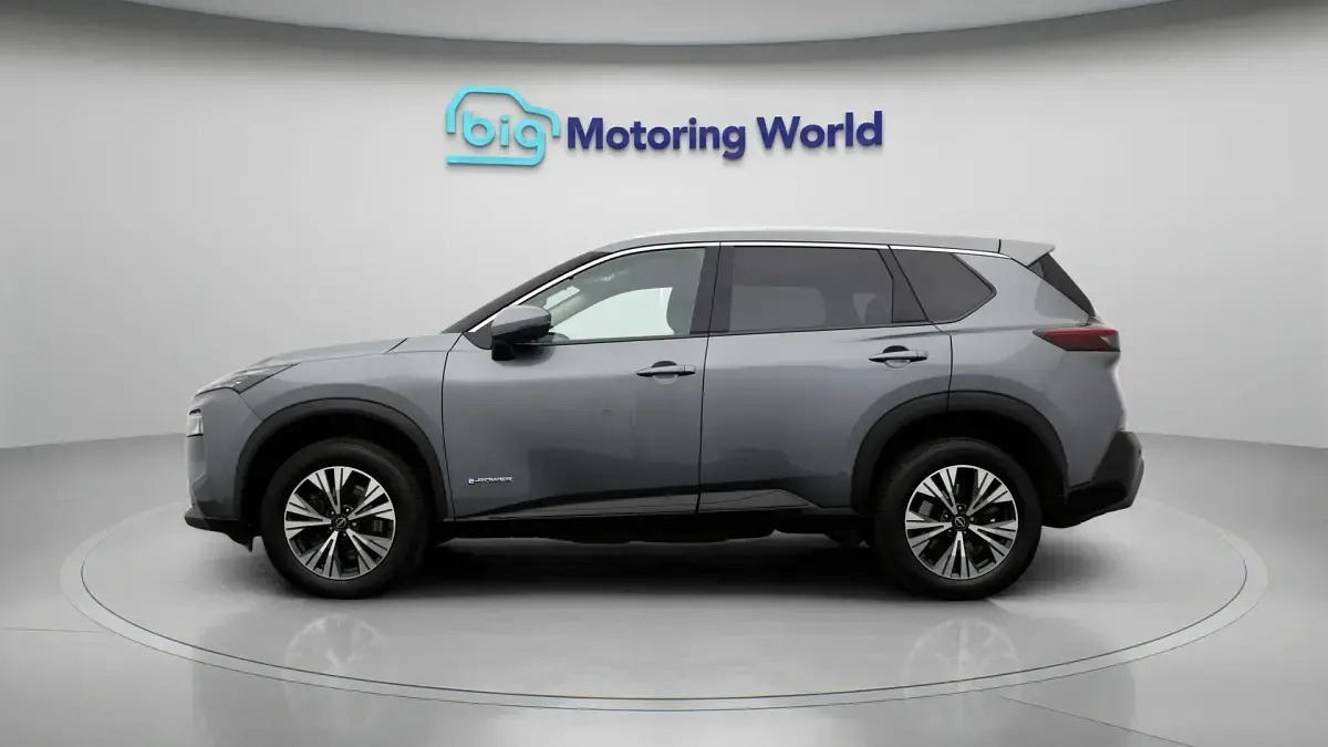 Used Nissan X-Trail N-Connecta 213 HP (156 kW) 2024 Grey SUV