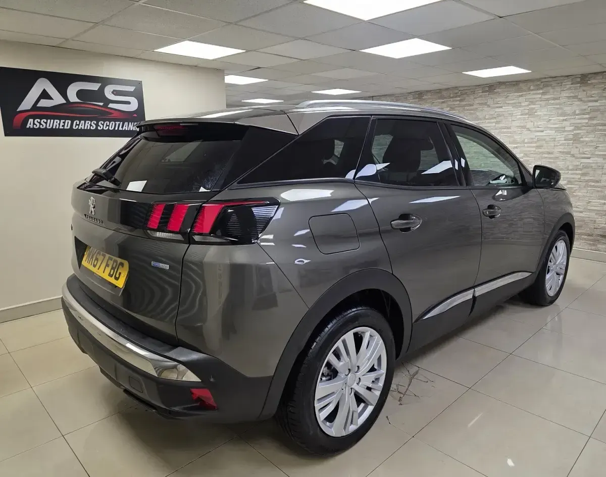 Used Peugeot 3008 Allure 130 HP (95 kW) 2017 Grey SUV