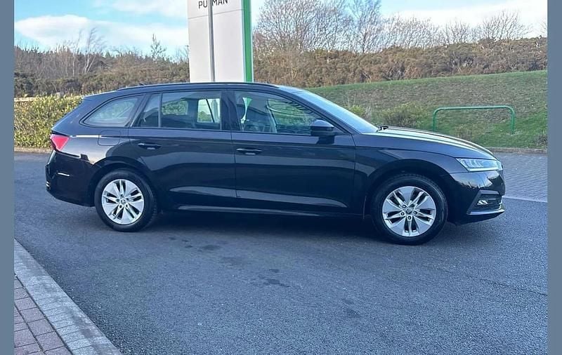 Used Skoda Octavia SE Technology 147 HP (108 kW) 2020 Black magic pearl effect Estate