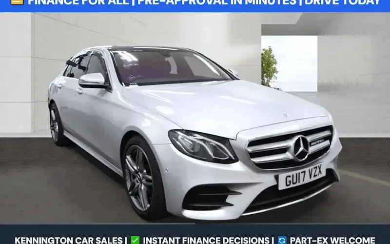 Usado Mercedes E220 AMG line 194 HP (142 kW) 2019 Sedan