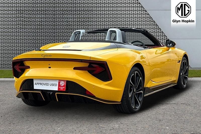 Used MG Cyberster 375 kW (510 HP) 2024 Yellow Cabriolet
