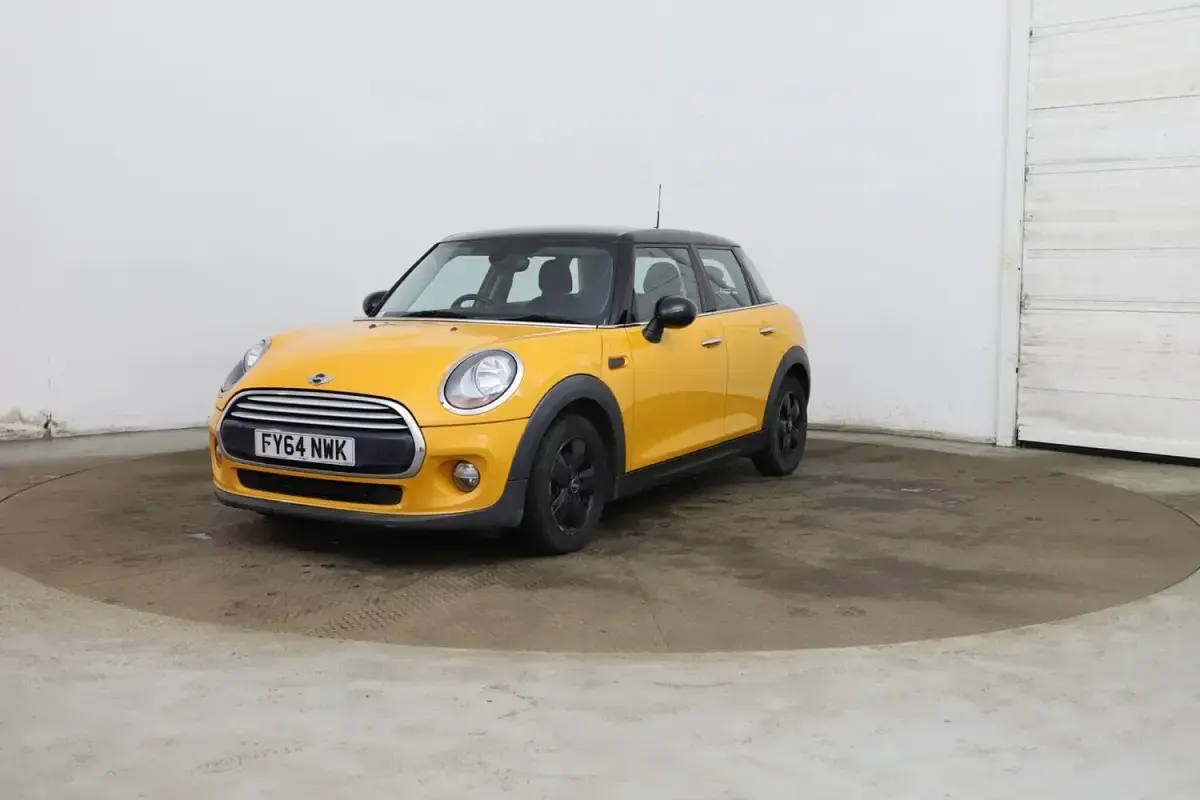 Used Mini Cooper D Hatch 2014 Orange Hatchback
