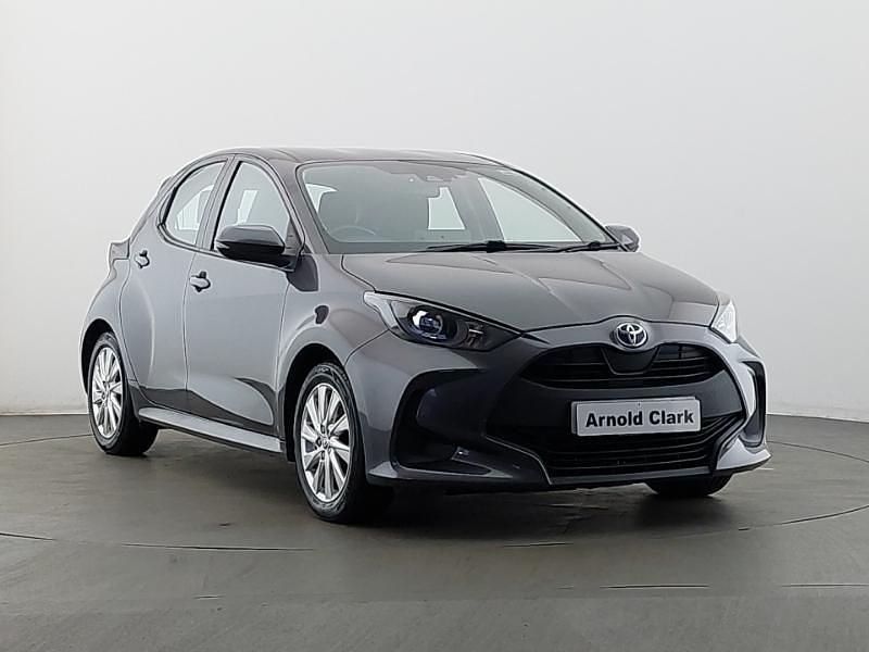 Grey Used 2021 Toyota Yaris Hybrid Hatchback | £11,998 (Fair price) - Image 1/4