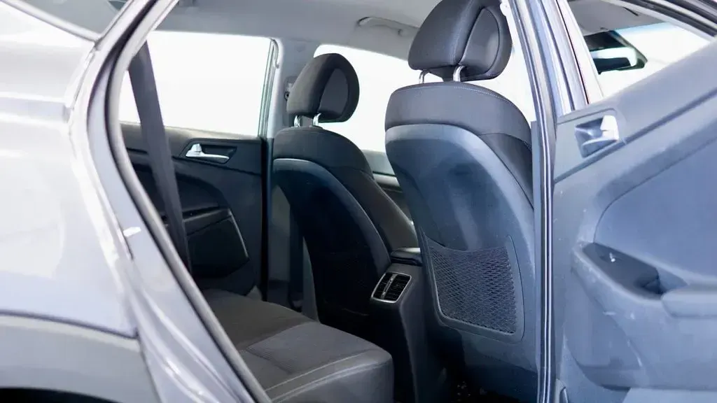 Used Hyundai Tucson SE 177 HP (130 kW) 2018 Grey SUV