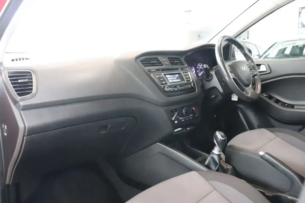 Begagnad Hyundai i20 Active 2017 Röd Halvkombi