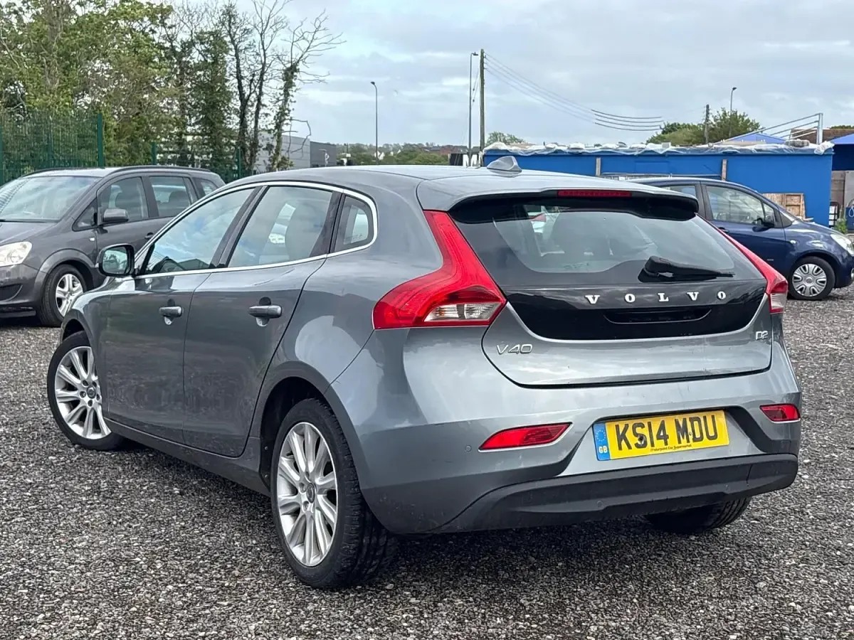 Used Volvo V40 SE Lux 115 HP (84 kW) 2014 Grey Hatchback