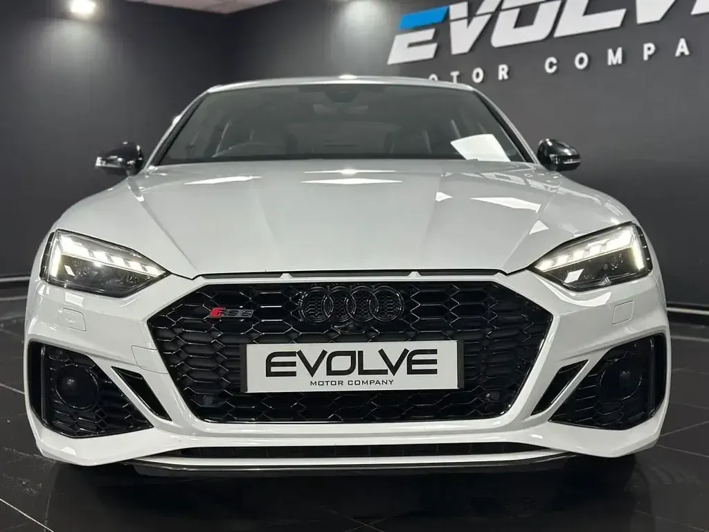 Usado Audi RS5 Comfort 450 CV (330 kW) 2021 Blanco Coupe