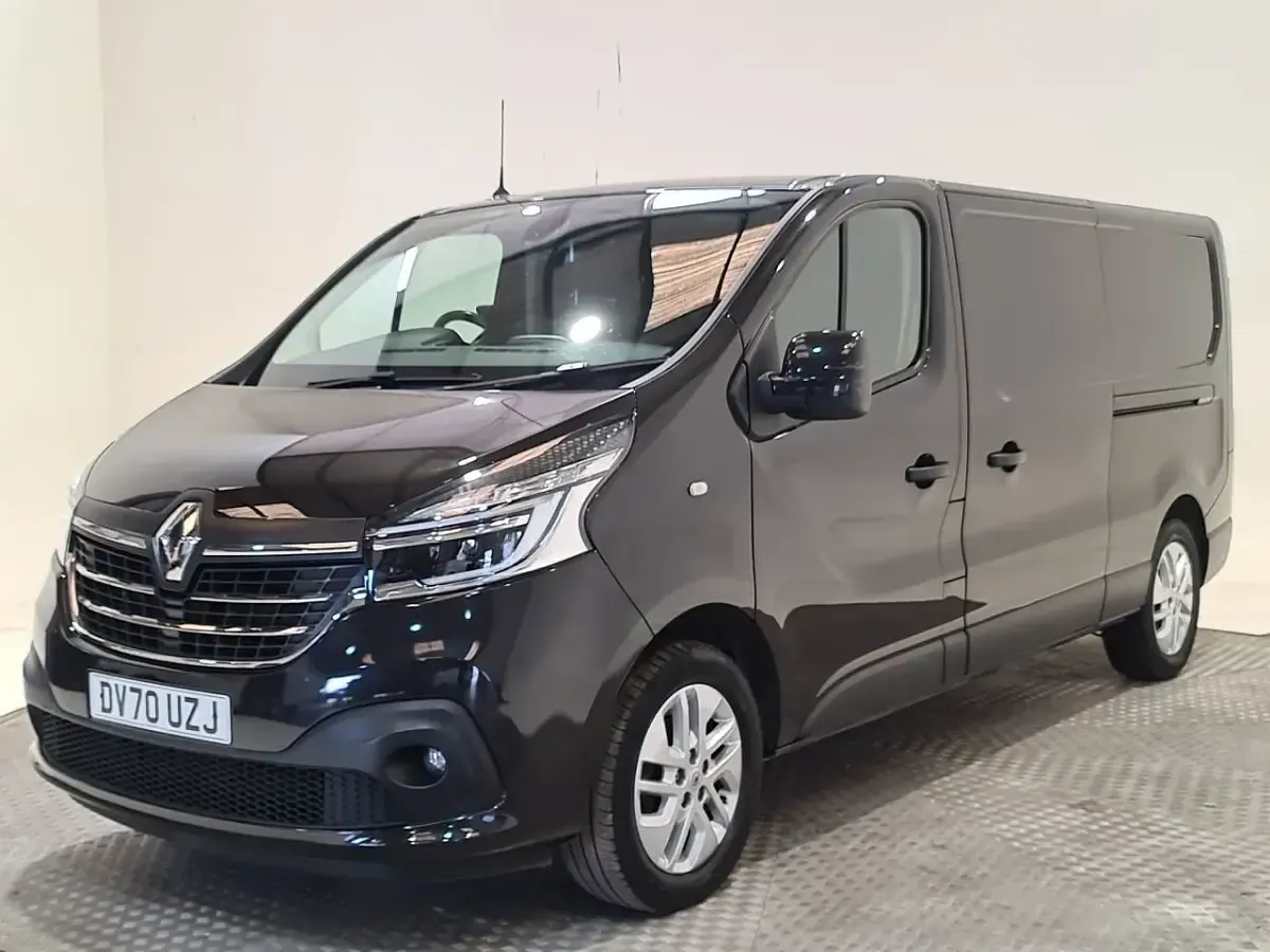 Used Renault Trafic 145 HP (106 kW) 2020 Black