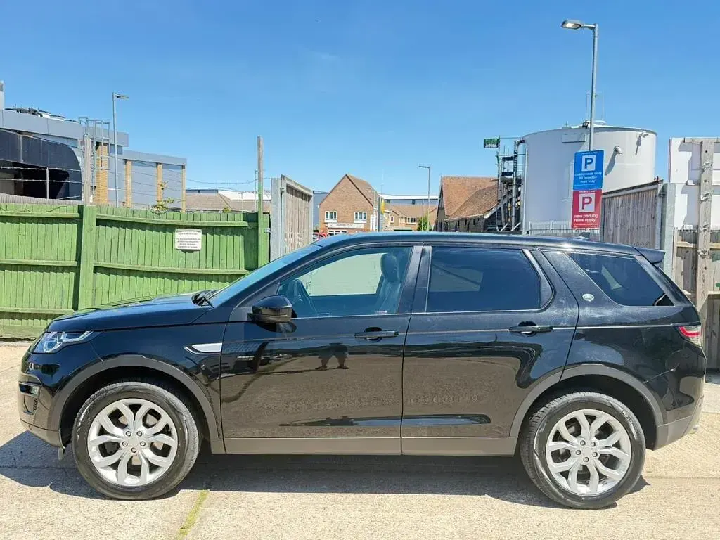 Used Land Rover Discovery Sport HSE 2015 Black SUV