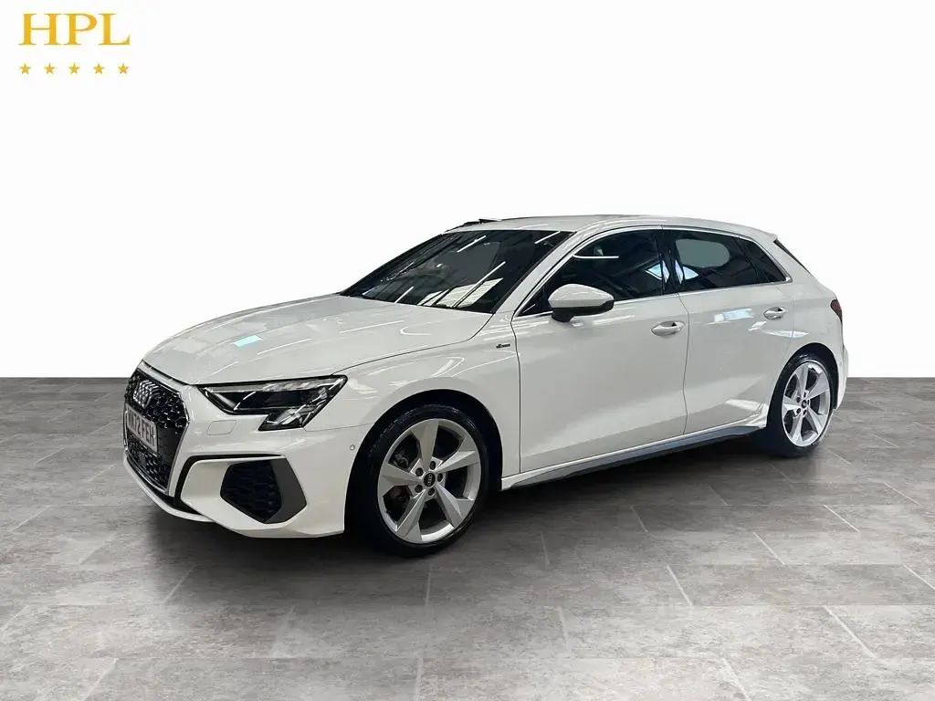 Used Audi A3 Sportback S-Line 150 HP (110 kW) 2023 White Hatchback